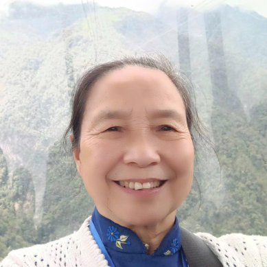 Bild unserer Reiseleitung Thi Tuyet Minh Le